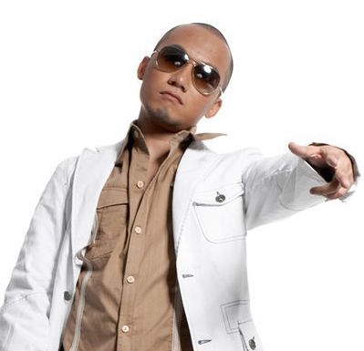 Tạo scandal sốc để được 'biết tiếng' trong showbiz Việt ảnh 2